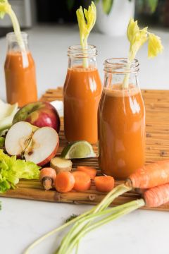 Imagen de Carrot Apple Raw Juice